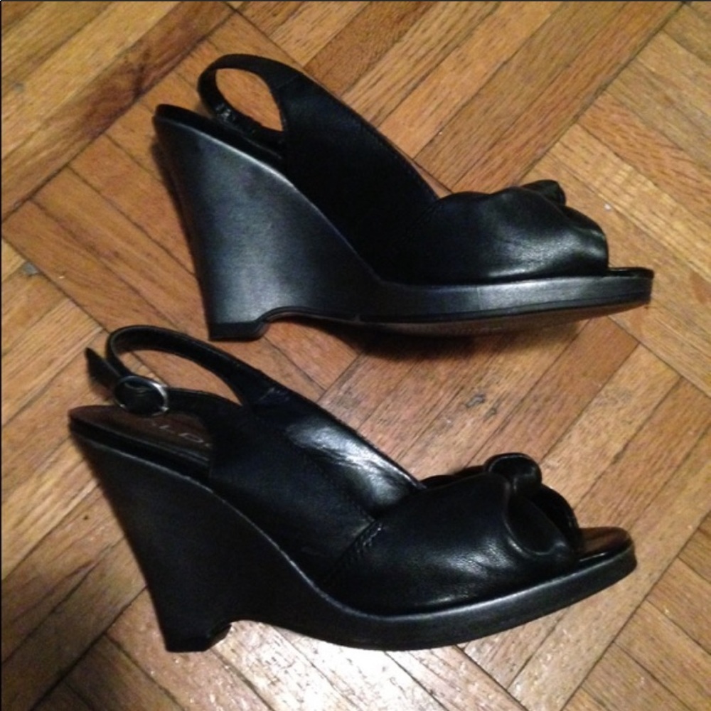 AldoBrown Wedge Sandal